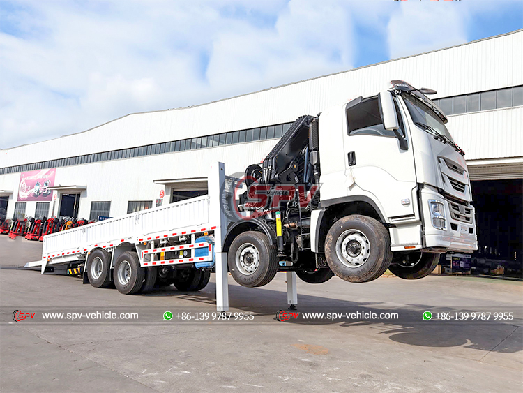 ISUZU 12 Wheels Truck Mounted Crane - Front Right Side